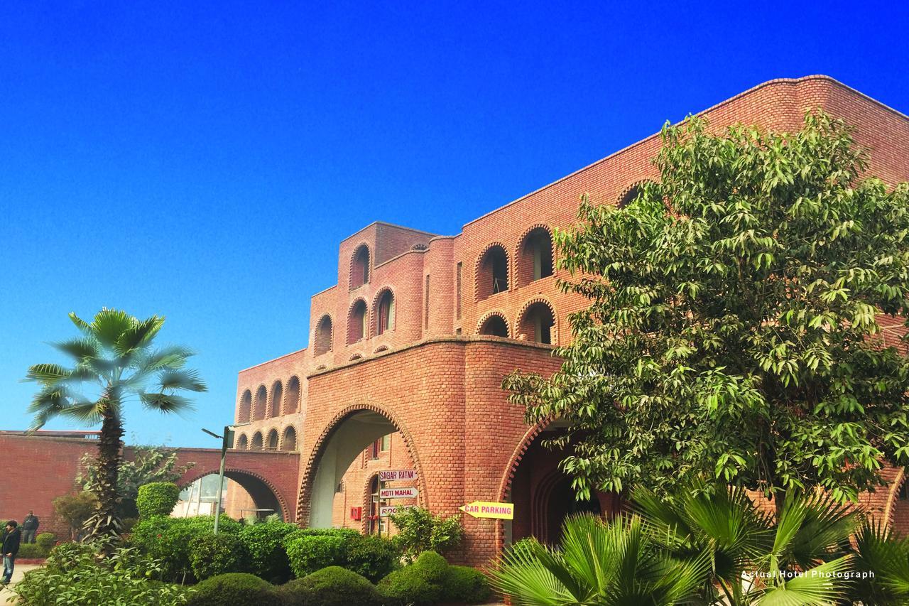 Magsons Resorts Vrindavan Kosi Buitenkant foto